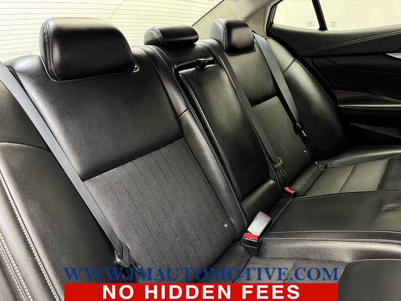 Used 2017 Nissan Maxima 3.5 SL FWD image 18