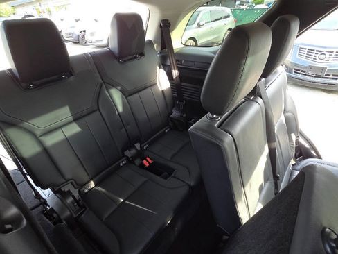 Used 2019 Land Rover Discovery SE AWD/4WD image 40