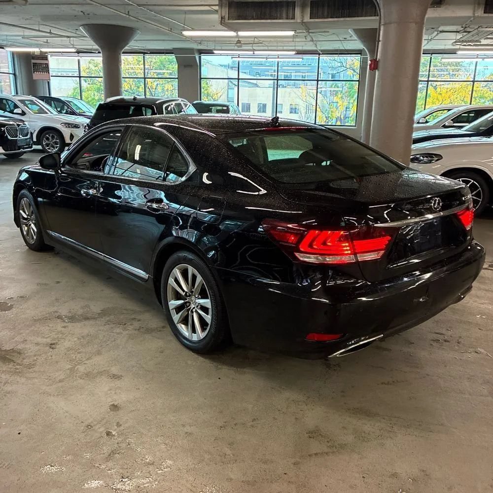 Used 2013 Lexus LS 460 AWD w/ Comfort Pkg image 5