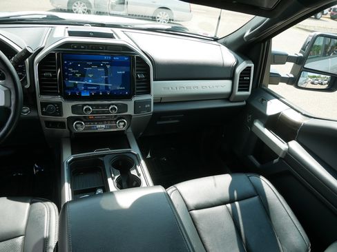 Used 2022 Ford F350 Lariat w/ Lariat Ultimate Package AWD/4WD image 11