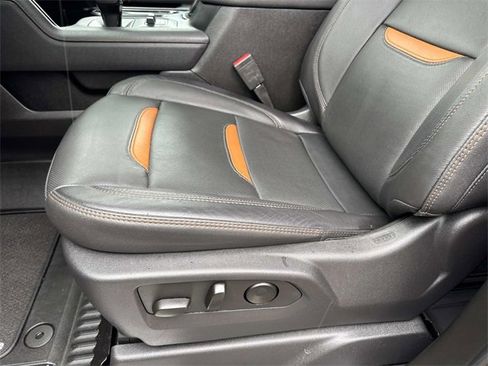 Used 2025 GMC Sierra 1500 AT4 w/ AT4 Premium Package image 22