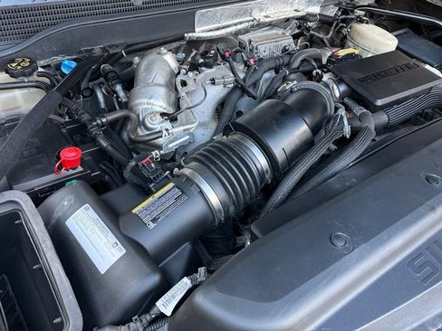 Used 2018 Chevrolet Silverado 2500 LT w/ LT Convenience Package AWD/4WD image 24