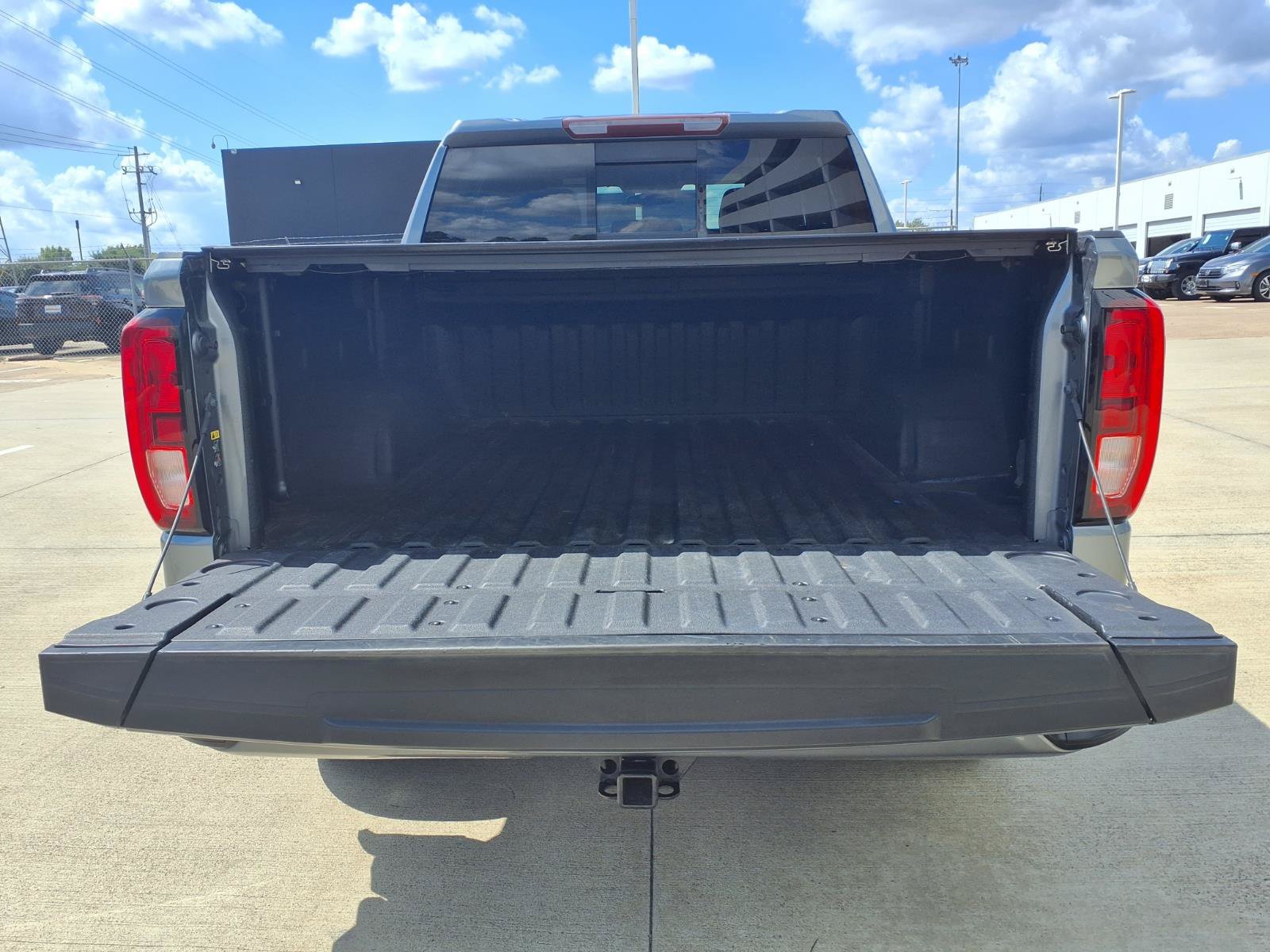 Used 2021 GMC Sierra 1500 Elevation w/ Preferred Package RWD image 23