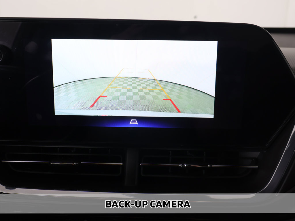 Used 2025 Chevrolet Trax RS FWD image 3