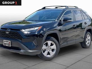 Used 2025 Toyota RAV4 XLE w/ Convenience Package FWD video 1
