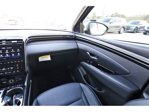 Used 2024 Hyundai Tucson Limited image 12