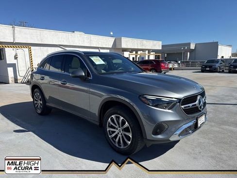 Used 2023 Mercedes-Benz GLC 300 4MATIC image 1