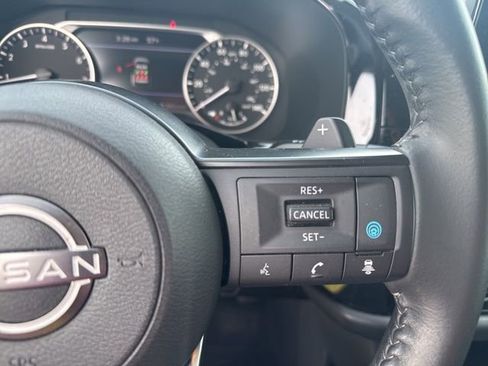 Used 2024 Nissan Pathfinder SV w/ Black Appearance Package image 20