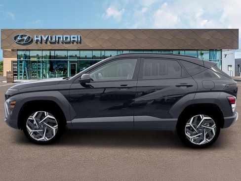 Used 2026 Hyundai Kona SEL Premium AWD/4WD image 3