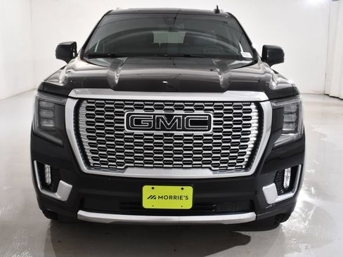 Used 2021 GMC Yukon XL Denali AWD/4WD image 3