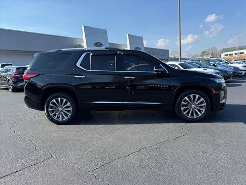 Used 2023 Chevrolet Traverse Premier AWD/4WD image 3
