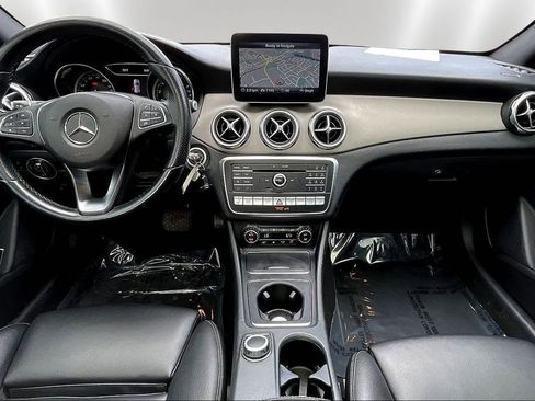 Used 2019 Mercedes-Benz GLA 250 4MATIC image 7