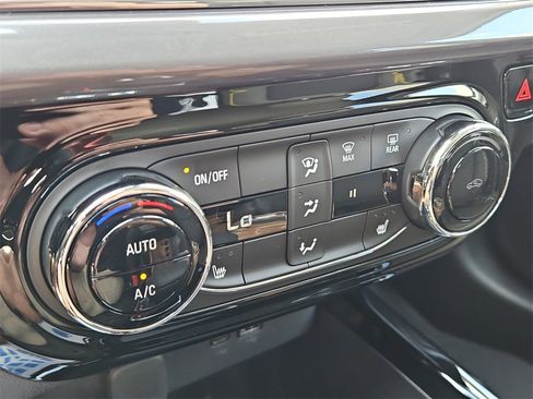 New 2026 Chevrolet Trax ACTIV w/ Driver Confidence Package image 25