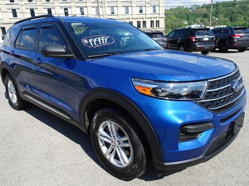 Used 2020 Ford Explorer XLT w/ Comfort Package AWD/4WD image 4