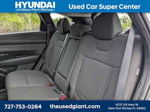 Used 2025 Hyundai Tucson SE image 13