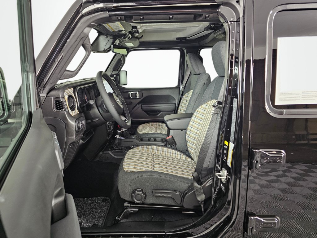 New 2026 Jeep Gladiator Sport AWD/4WD image 19