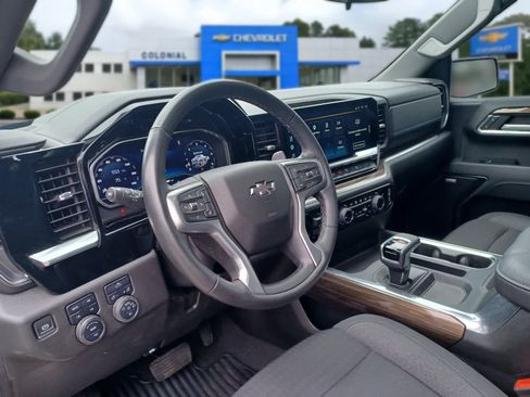 Used 2024 Chevrolet Silverado 1500 RST w/ Convenience Package II AWD/4WD image 8