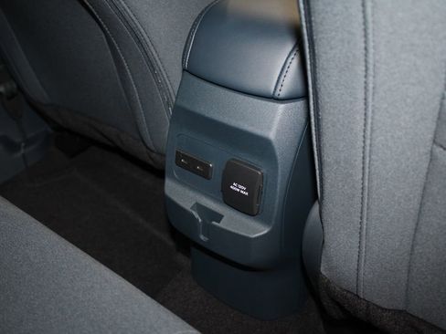 New 2025 Ford Maverick XLT w/ XLT Luxury Package image 32