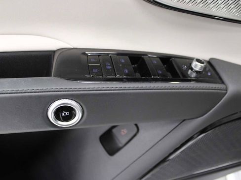 Used 2023 Maserati Grecale Modena image 14