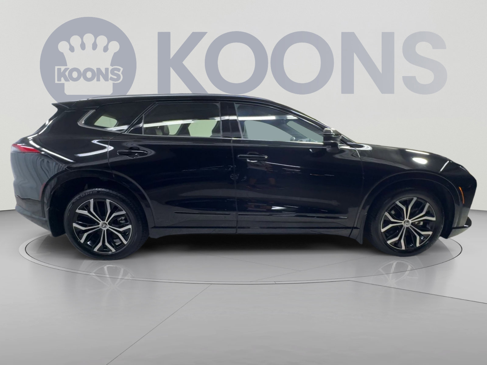 Used 2025 Toyota Crown Signia AWD/4WD image 12