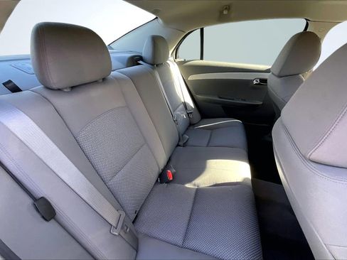 Used 2011 Chevrolet Malibu LS image 26
