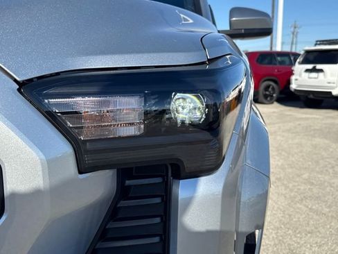 New 2025 Toyota Tacoma SR5 image 9