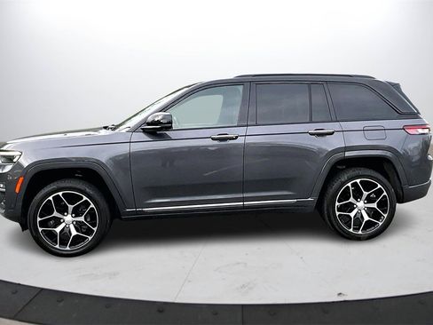 Certified 2022 Jeep Grand Cherokee Summit image 5