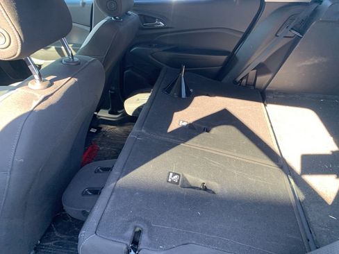 Used 2024 Chevrolet Trax LS w/ LS Convenience Package image 7