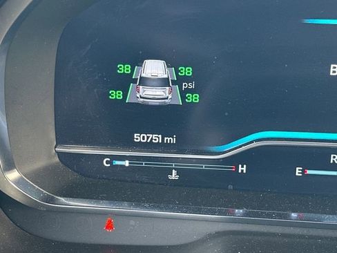 Used 2024 Chevrolet Tahoe Premier image 19