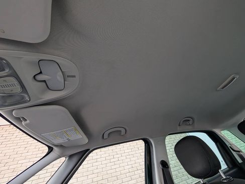 Used 2014 FIAT 500L Easy FWD image 28