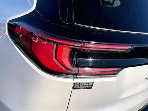 Used 2024 GMC Acadia Denali w/ Super Cruise Package image 33