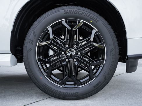 New 2026 INFINITI QX80 4WD image 26
