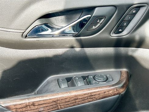 Used 2020 GMC Acadia Denali w/ Technology Package image 18