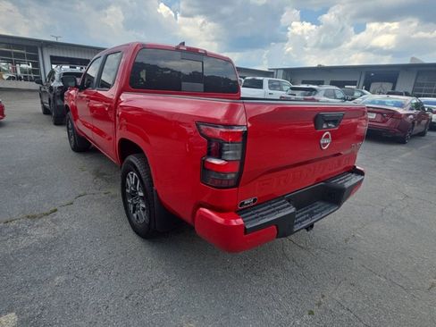 Used 2025 Nissan Frontier SL AWD/4WD image 3