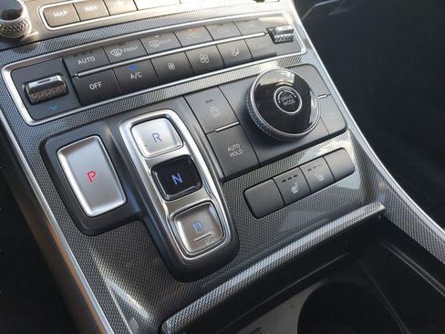 Used 2023 Hyundai Santa Fe SEL image 18