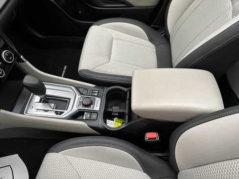 Used 2023 Subaru Forester Premium AWD/4WD image 36