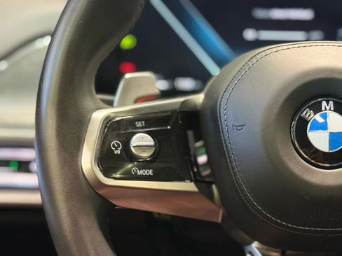 Used 2025 BMW 760i xDrive w/ Executive Package image 17