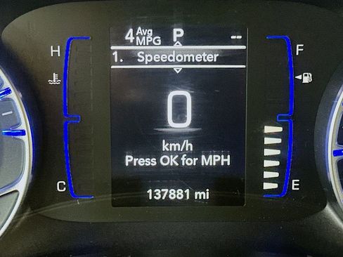 Used 2019 Chrysler Pacifica Touring-L FWD image 15