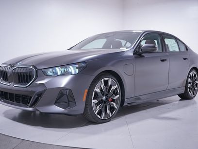New 2027 BMW 550e xDrive
