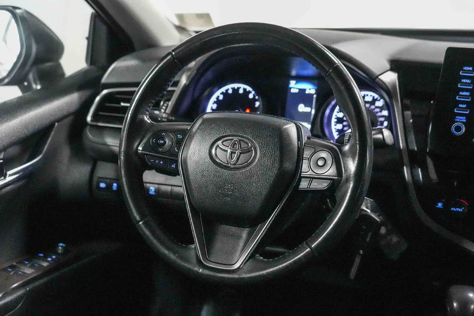 Certified 2022 Toyota Camry SE FWD image 16