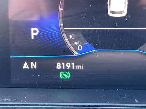 Certified 2024 Volkswagen Taos SE w/ Panoramic Sunroof Package image 12