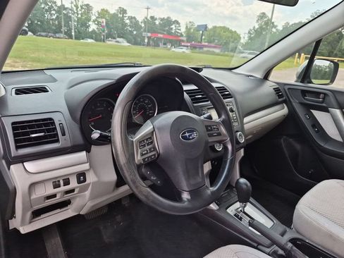 Used 2014 Subaru Forester 2.5i Premium w/ All-Weather Package AWD/4WD image 16