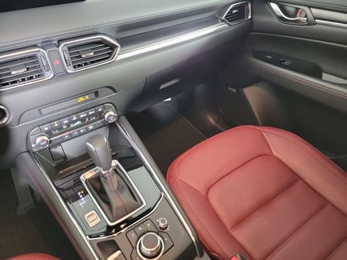 Certified 2025 MAZDA CX-5 Carbon Edition AWD/4WD image 17