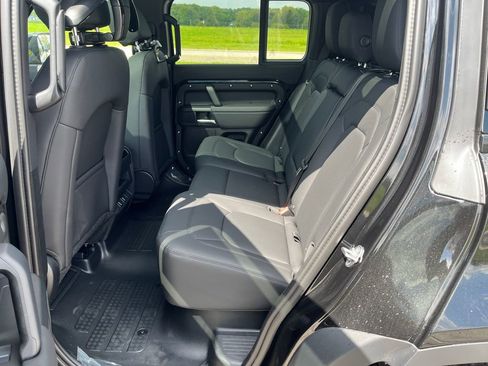 New 2026 Land Rover Defender 110 S AWD/4WD image 17