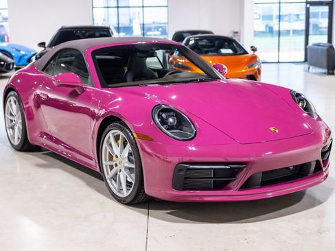 Used 2023 Porsche 911 Carrera w/ Premium Package RWD image 10