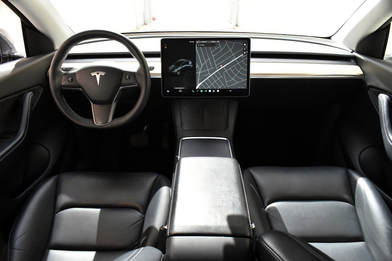 Used 2021 Tesla Model Y Long Range AWD/4WD image 17