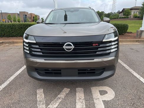 Used 2025 Nissan Kicks SR FWD image 4