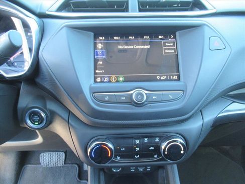 Used 2023 Chevrolet TrailBlazer LT image 24