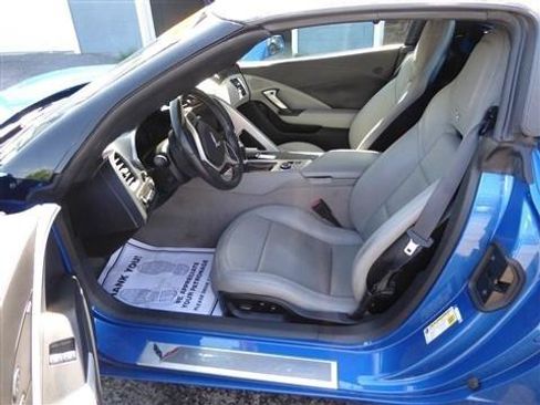 Used 2014 Chevrolet Corvette Stingray Convertible w/ 3LT Preferred Equipment Group RWD image 8