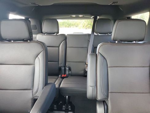 Used 2024 Chevrolet Tahoe High Country w/ Advanced Technology Package image 13